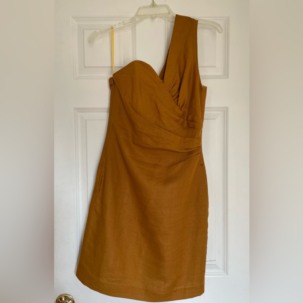Leona by Lauren Leonard one shoulder gold linen cocktail dress size 2